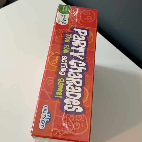 Party charades board games for friends and family.Outset.  2+ players - Picture 7 of 11